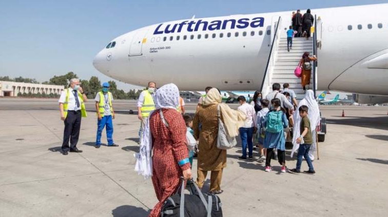Alemania ayuda con la evacuación de 3 mil personas de Afganistan