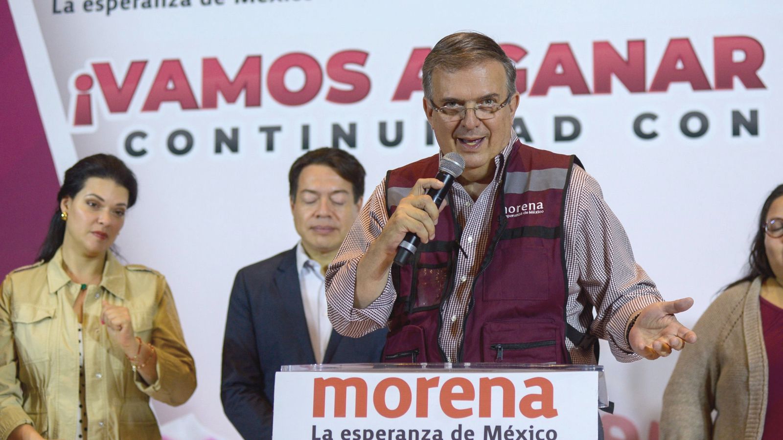 Marcelo Ebrard se registra como aspirante a candidato para 2024