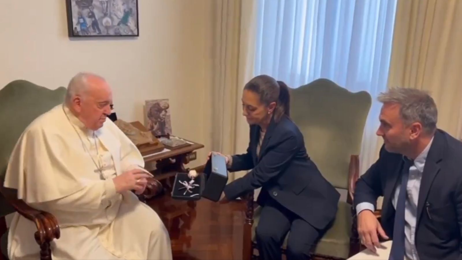 Claudia Sheinbaum habla sobre su visita al papa Francisco
