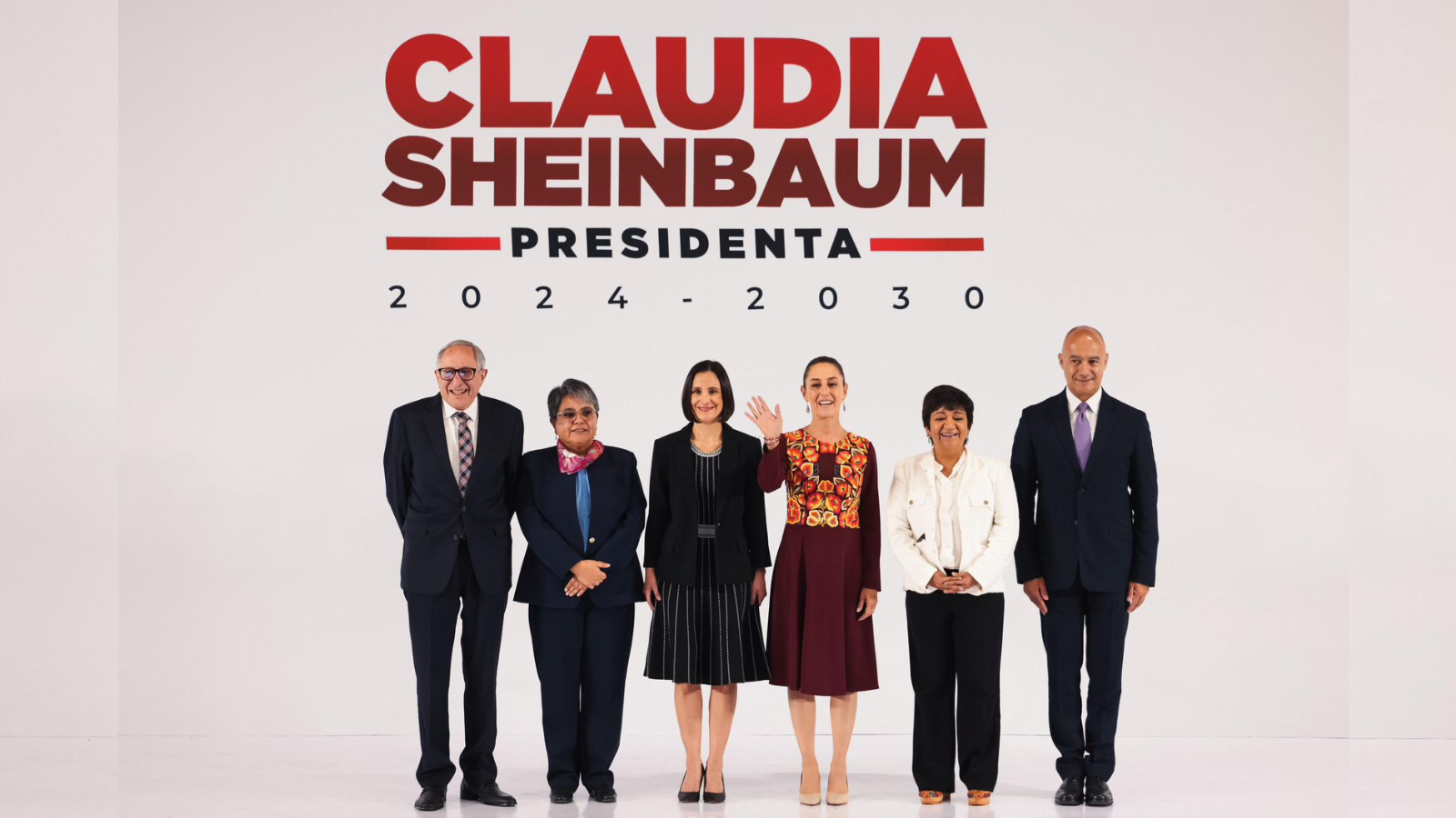 Sheinbaum presenta otros 5 integrantes de su gabinete