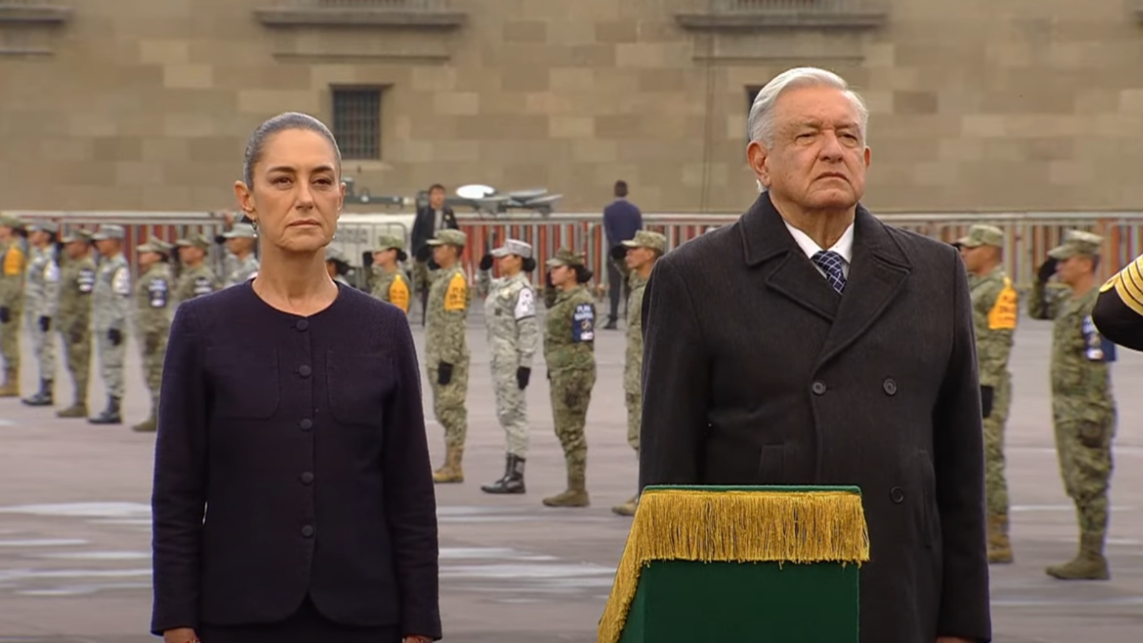 AMLO ofrece homenaje a víctimas de los sismos de 1985 y 2017