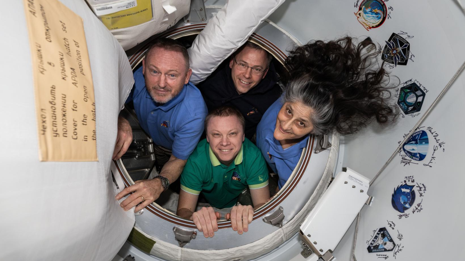 Astronautas vuelven a la Tierra Tras 9 meses varados en la Estación Espacial