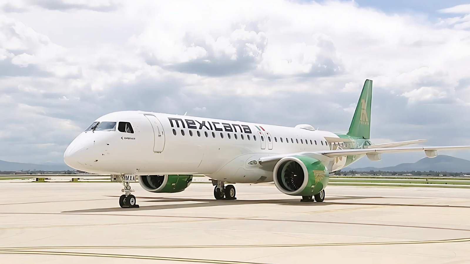 Sheinbaum recibe el primer avión Embraer de Mexicana de Aviación