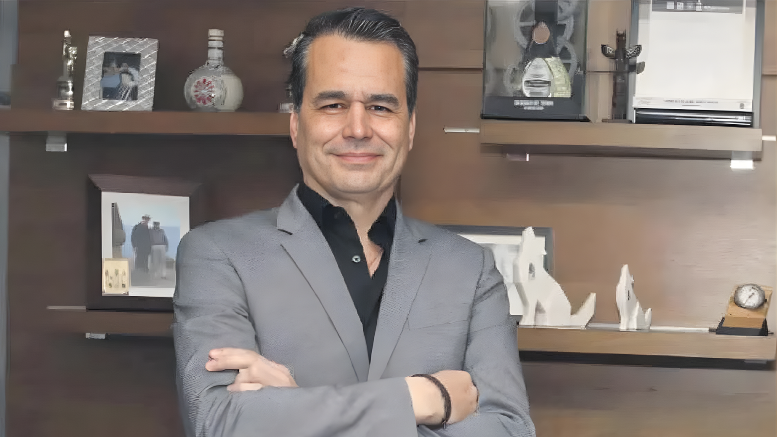 Adrián Corona Grupo Tonayán