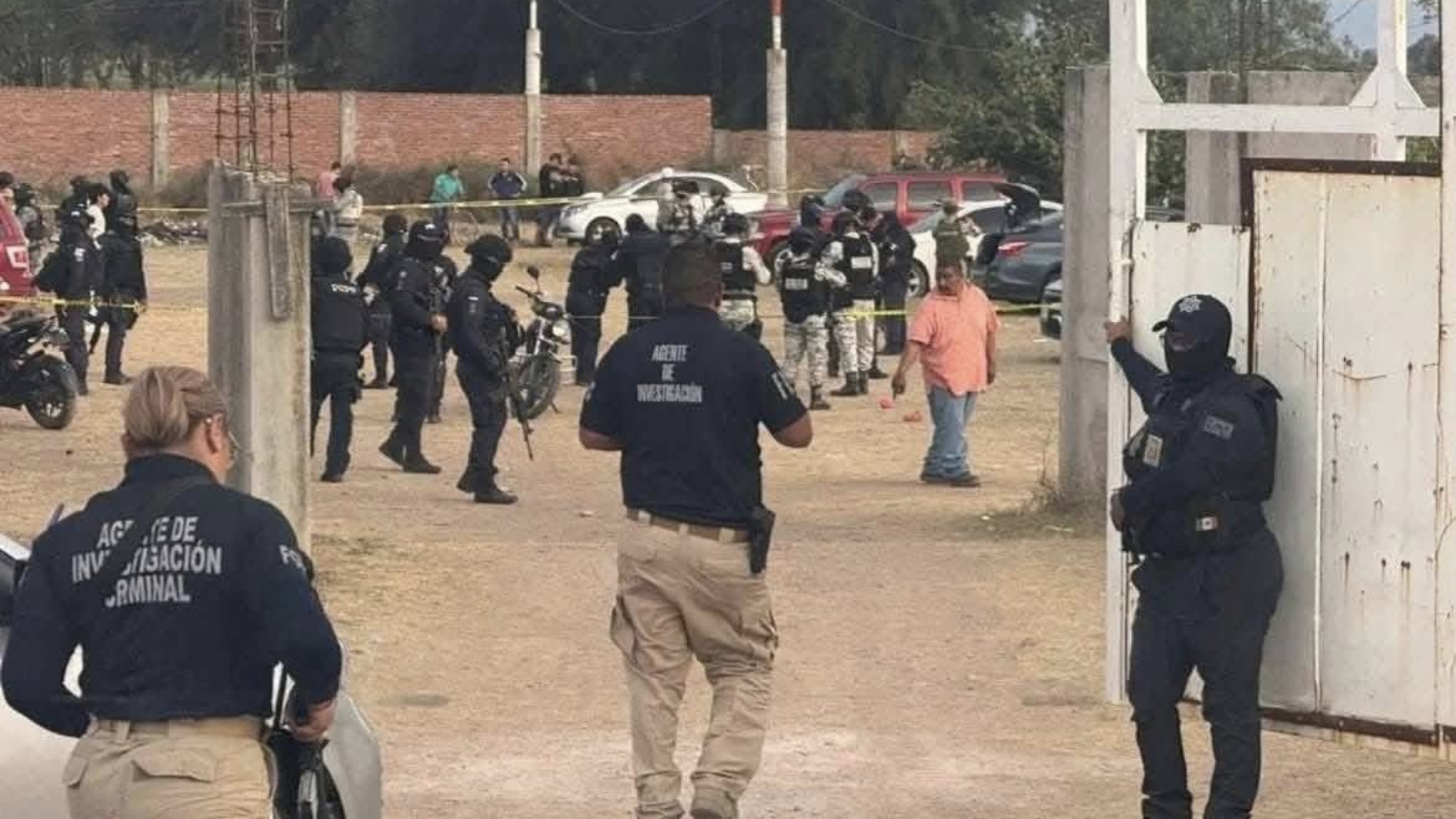 Ataque armado en campo de futbol en Salamanca, deja 11 muertos