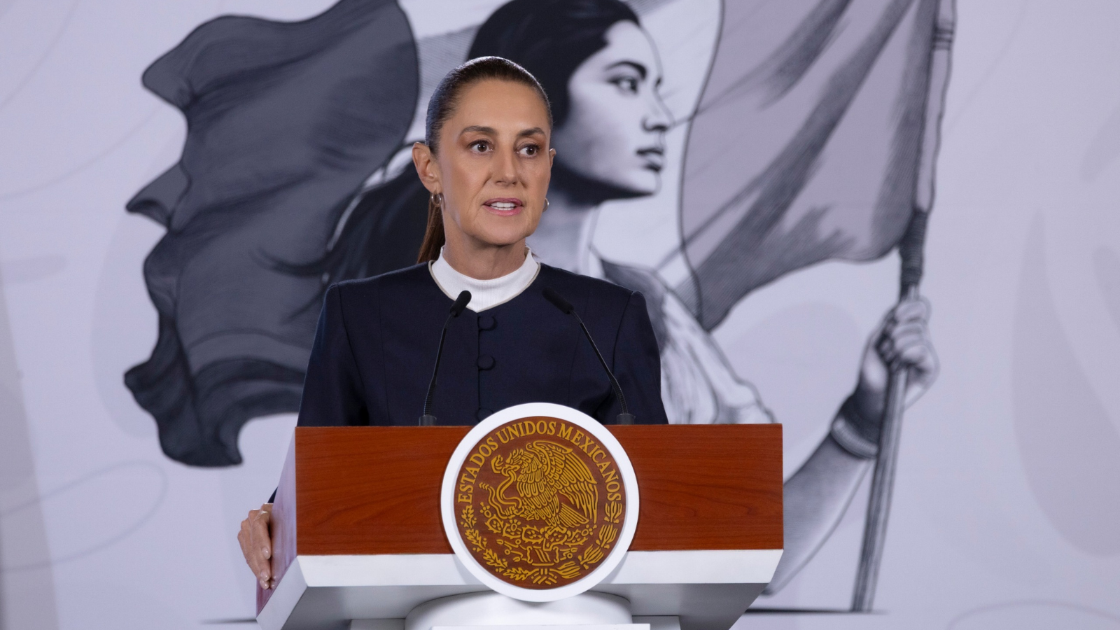 Sheinbaum envía iniciativa de renuncia a la doble nacionalidad para ocupar cargos de presidencia y gubernaturas