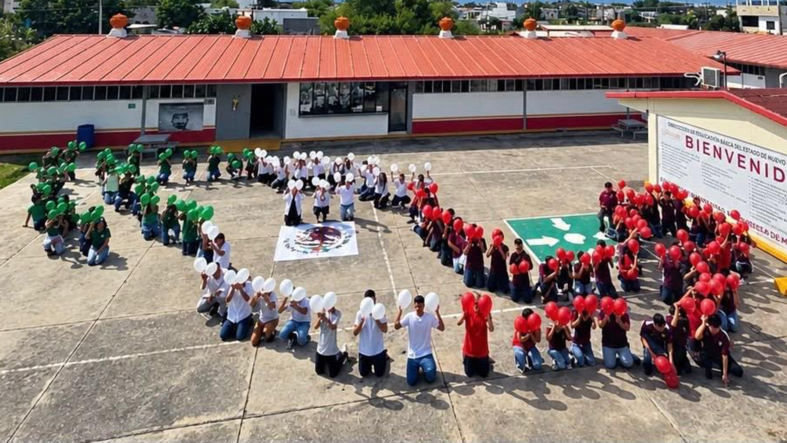 Más de 987 mil jóvenes de todo el país celebraron su amor a México con arte y mosaicos